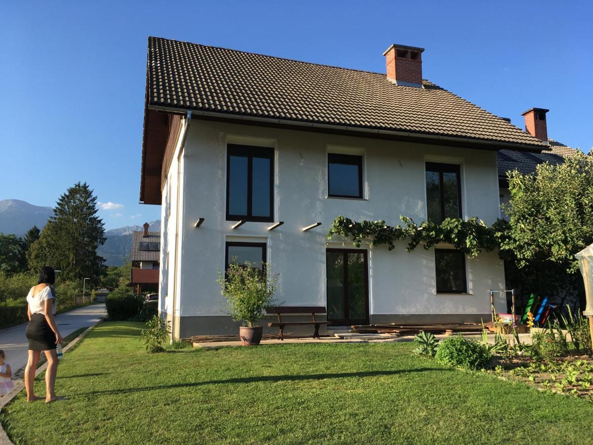 Carniolan House - Gorenska Hiska Radovljica Bagian luar foto
