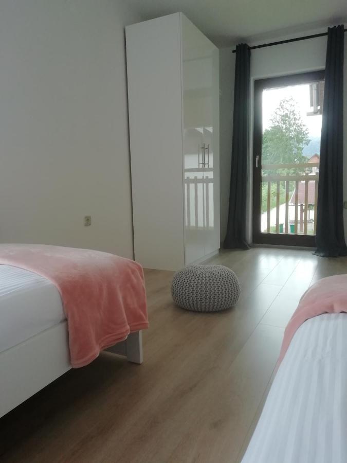 Carniolan House - Gorenska Hiska Radovljica Bagian luar foto